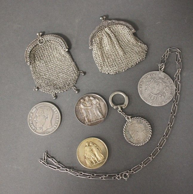 LOT de DÉBRIS D’ARGENT (950) comprenant :...