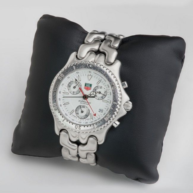 TAG HEUER