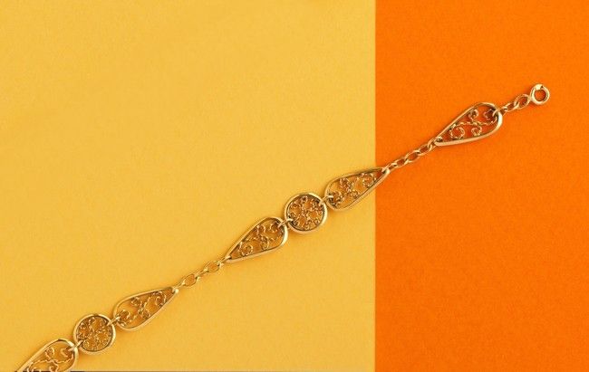 PETIT BRACELET en or jaune (750) filigra...