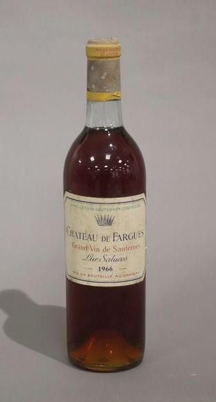 1 Blle CH. DE FARGUES Sauternes 1966