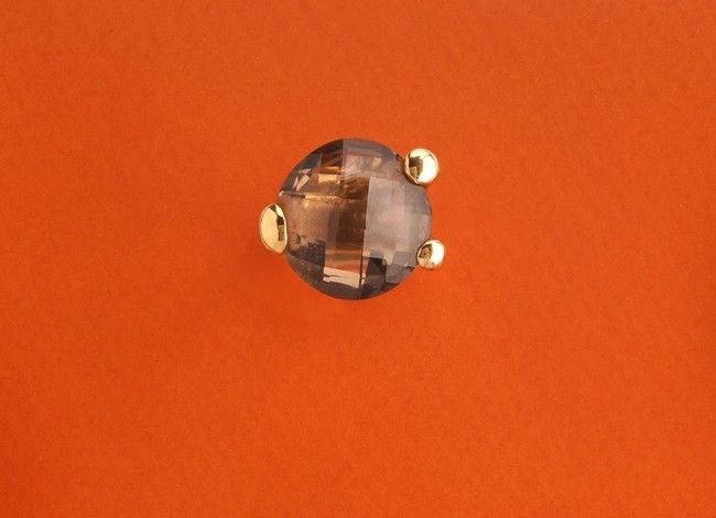 BAGUE en or (750) et quartz fumé rond en...