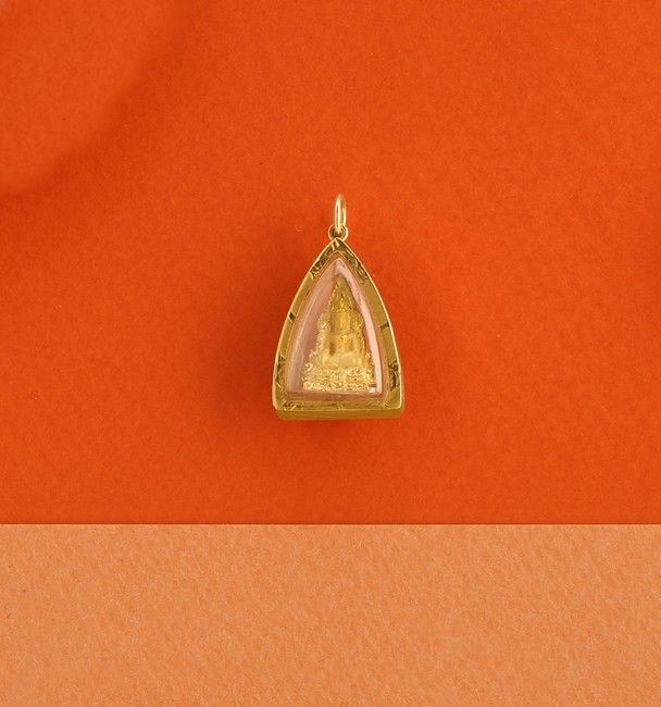 PENDENTIF bouddha en or (75 ) et plexiglas...