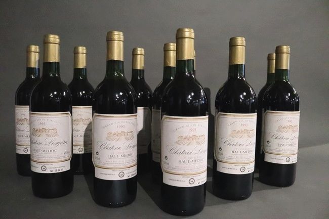 12 Blles CH. LIEUJAN, Haut-Médoc, CB, 19...