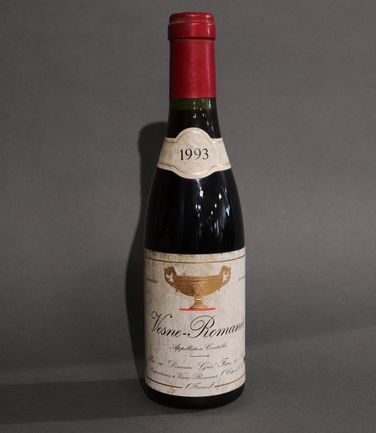 1 Demie-Blle VOSNE ROMANÉE, mise Dom. Gros,...
