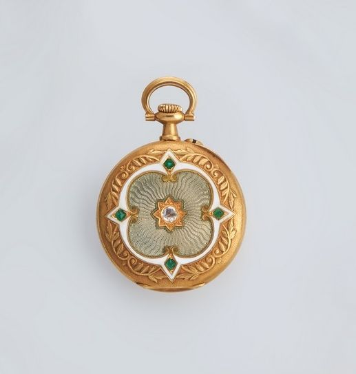 MONTRE DE COL en or jaune (750), à remontoir...