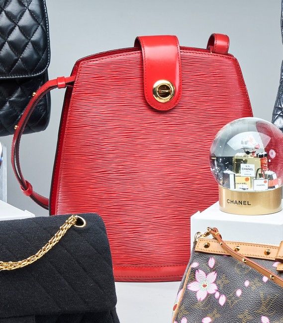 LOUIS VUITTON