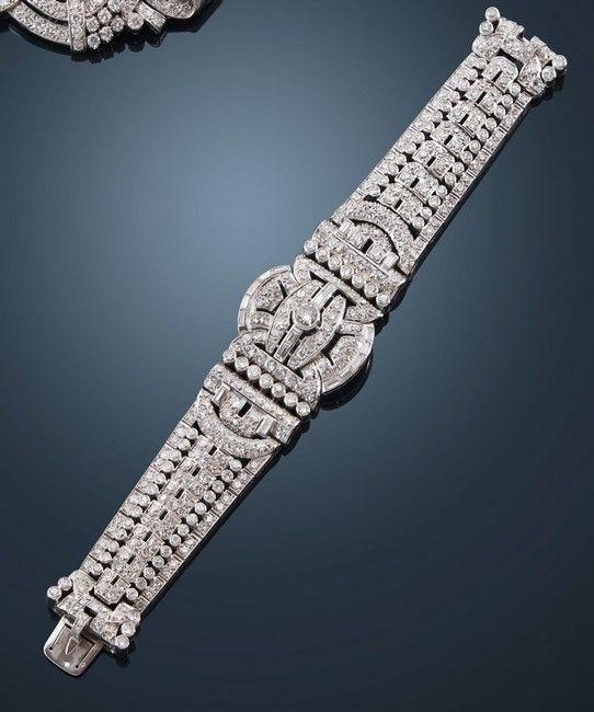 BRACELET RUBAN ART DECO, dit « bijou blanc...