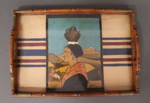 PLATEAU rectangulaire en bois avec clous...