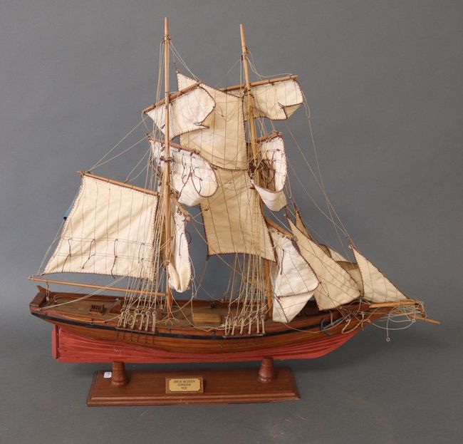 MAQUETTE du Brick Negrier  l'Ouragan (1830)...