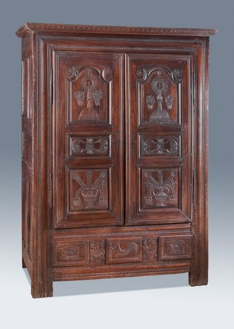 ARMOIRE dite de sacristie, rectangulaire,...