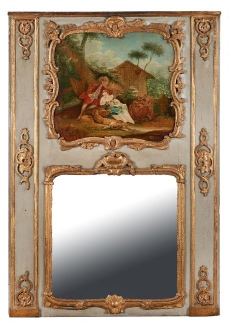TRUMEAU à mouluration chantournée en bois...