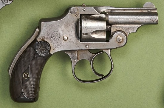 REVOLVER SMITH & WESSON, Safety Hammerless,...