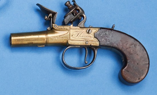PETIT PISTOLET DE BASQUE D'OFFICIER DE M...