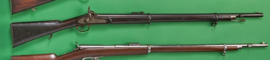 FUSIL A PERCUSSION, d'inspiration britannique,...