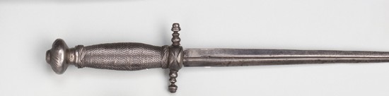 PETITE DAGUE DE CHEVET
