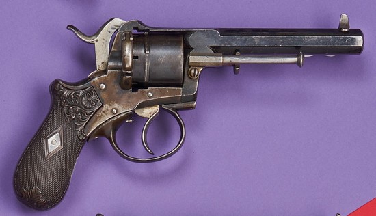 REVOLVER A BROCHE, 6 coups, cal. 7 mm, double...