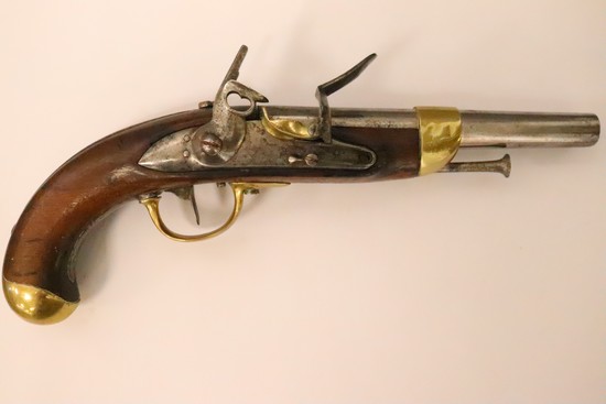 PISTOLET D'ARÇON à silex modèle 1822.
