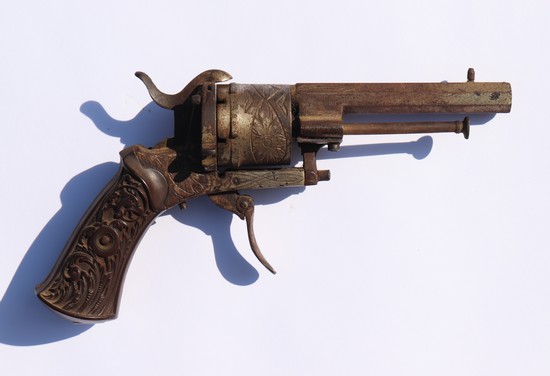 REVOLVER à broche type LEFAUCHEUX à détente...