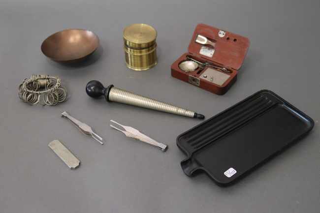 MATERIEL DE BIJOUTIER ou GEMMOLOGUE, com...