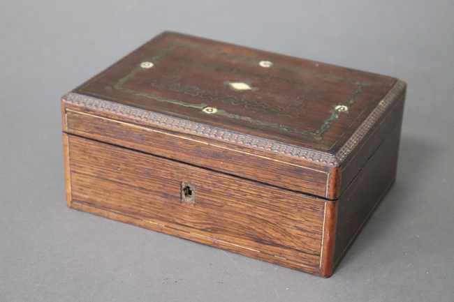 BOITE A BIJOUX rectangulaire en placage de...