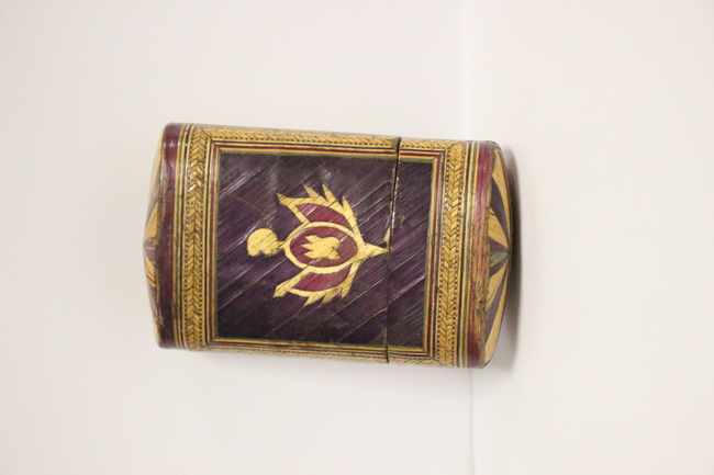 ETUI de section ovale, en marqueterie de...
