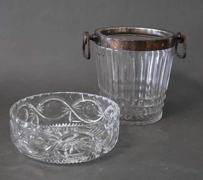 COUPE ronde en cristal taillé à décor de...