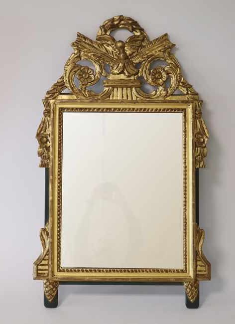 MIROIR rectangulaire dans un cadre en bois...