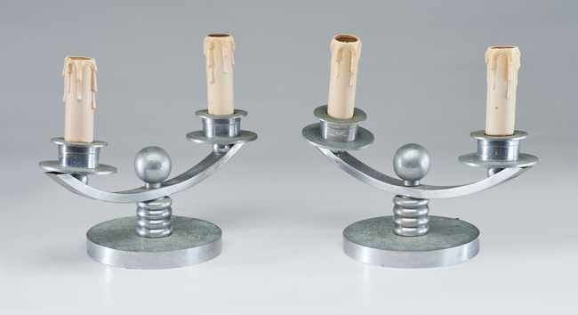 PAIRE DE LAMPES modernistes à deux bras de...