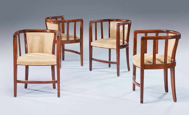 SIX FAUTEUILS en bois teinté façon acajou,...