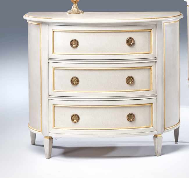 COMMODE demi-lune en bois mouluré laqué gris...