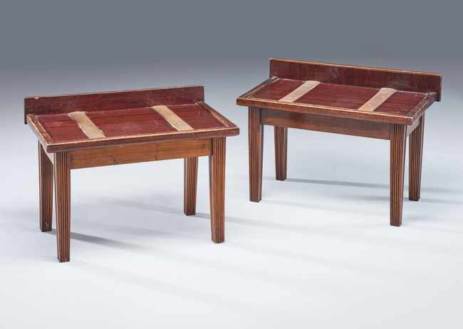 PAIRE DE TABLES PORTE-BAGAGES rectangulaires...