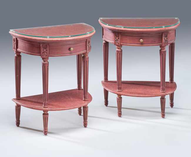 PAIRE DE TABLES DE CHEVET demi-lune en bois...