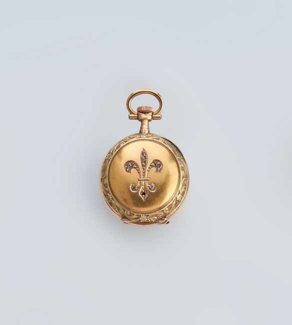 MONTRE DE COL en ors de couleur (750), à...