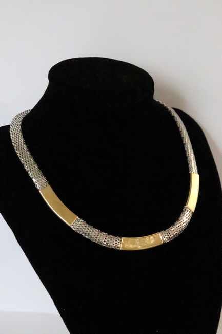 COLLIER ras de cou à mailles souples en or...