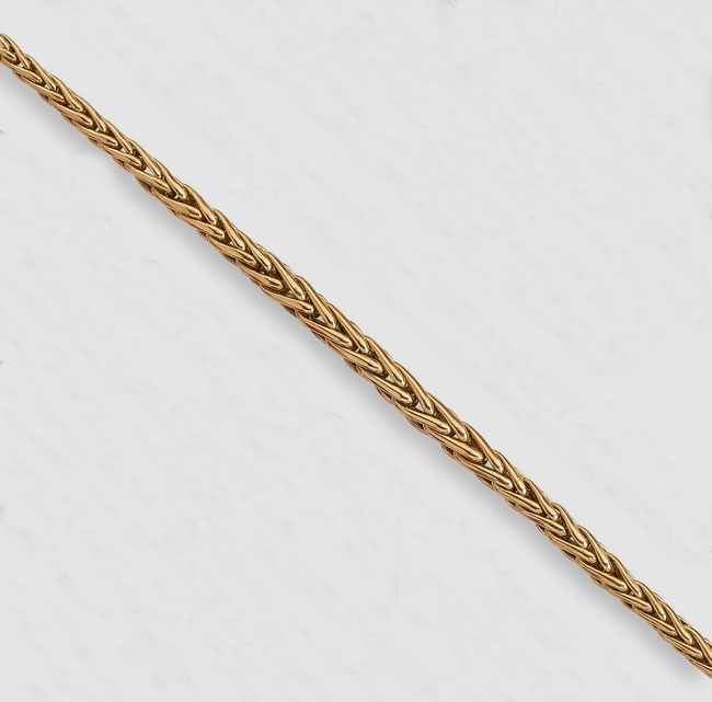 COLLIER en or (750) à mailles en chute.