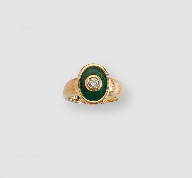 BAGUE jonc en or (750) à châton ovale émaillé...