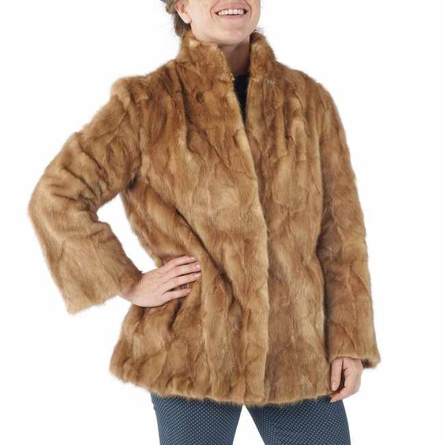 MANTEAU en vison brun clair, fermeture à...