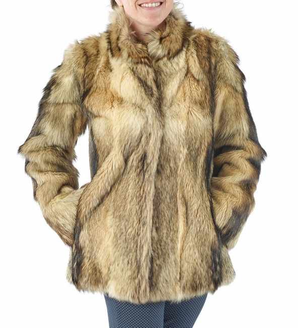 MANTEAU en renard, fermeture à trois crochets,...
