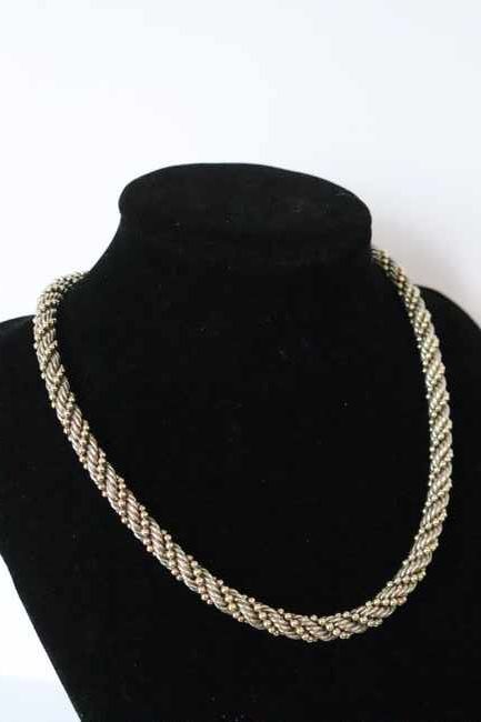 COLLIER en argent (800) tressé alterné d'une...