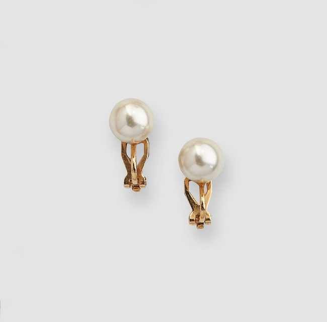 PAIRE DE CLIPS D'OREILLES en or jaune (750)...