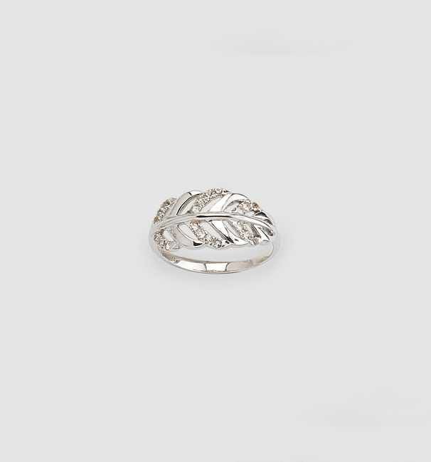 BAGUE en or gris (375) en forme de feuille...