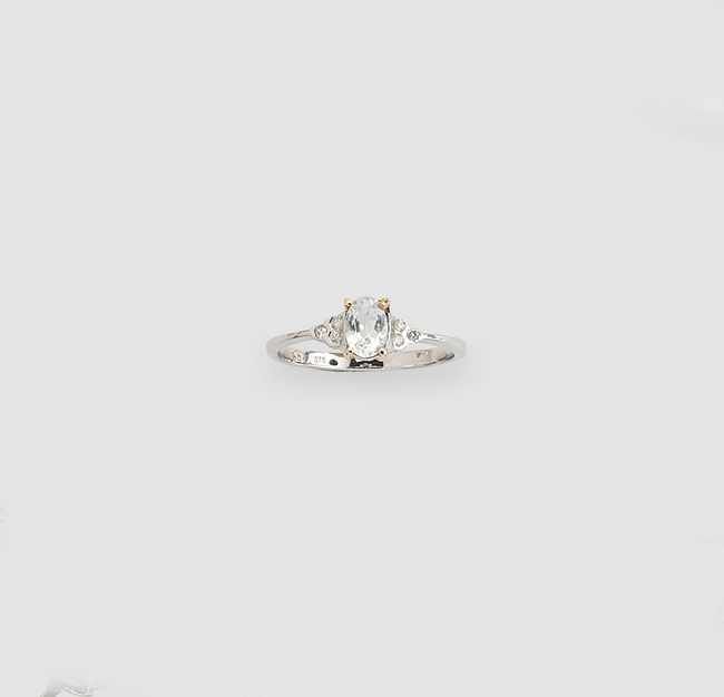 BAGUE en or gris (375) sertie d'une aigue...
