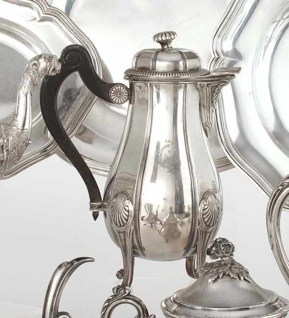 VERSEUSE en argent de forme balustre cannelée,...
