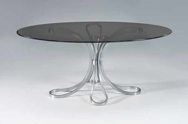 TABLE ovale de salle à manger, piétement...