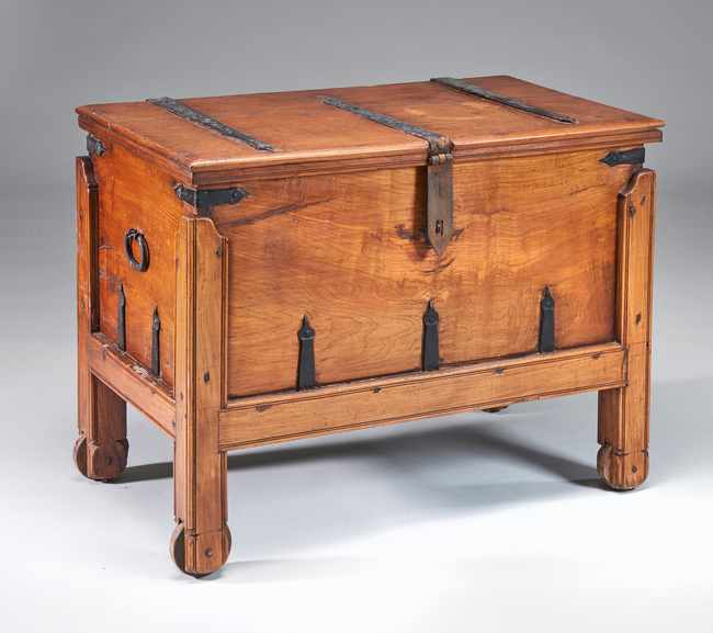 COFFRE rectangulaire en bois exotique, avec...