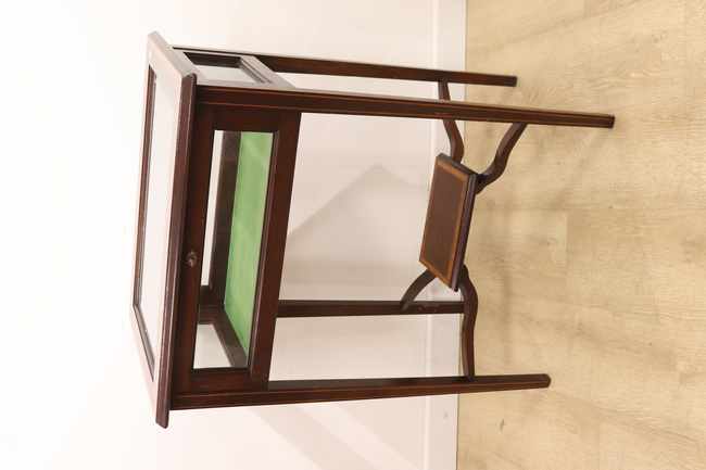TABLE DE COLLECTIONNEUR formant VITRINE rectangulaire...