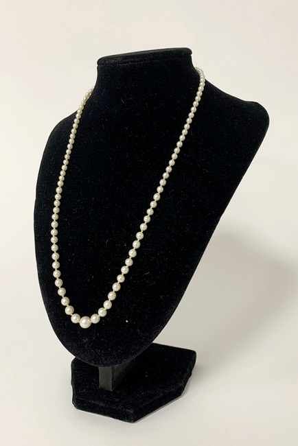 COLLIER DE PERLES de culture en chute, fermoir...