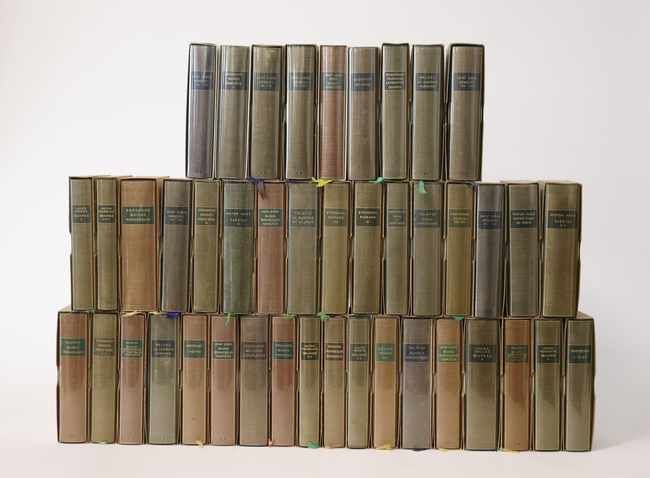 LA PLEÏADE - 43 vol. en reliure cuir souple...