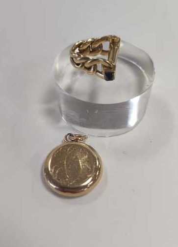 LOT DE BIJOUX en or (750) comprenant : un...