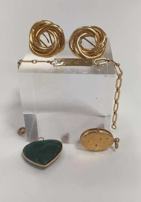GOURMETTE, PENDENTIF porte-photo (sans verre)...